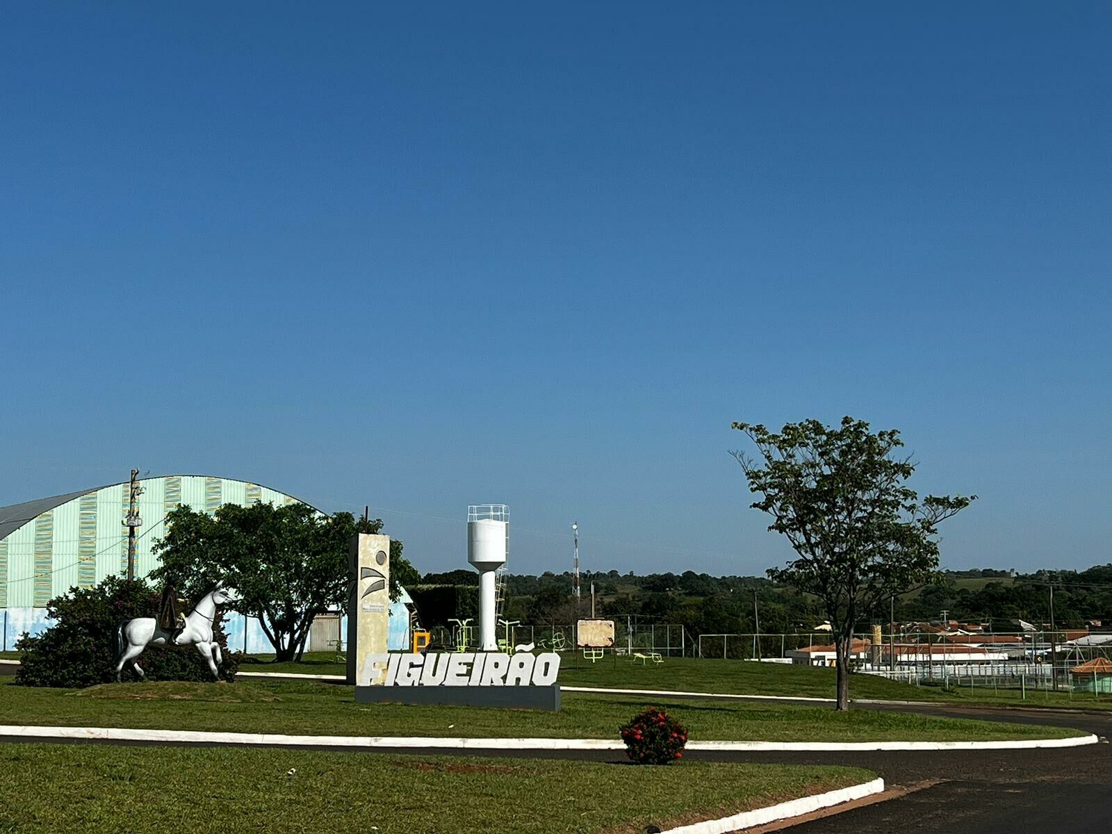 Imagem de compartilhamento para o artigo Confira a previsão do tempo desta sexta-feira para Figueirão, Costa Rica e Chapadão do Sul da MS Todo dia